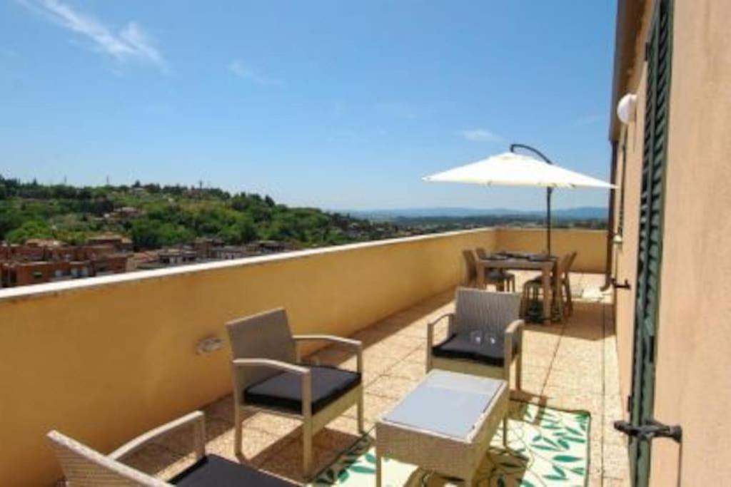 Exclusive Penthouse With 60 M2 Panoramic Terrace Apartment Perugia Ngoại thất bức ảnh